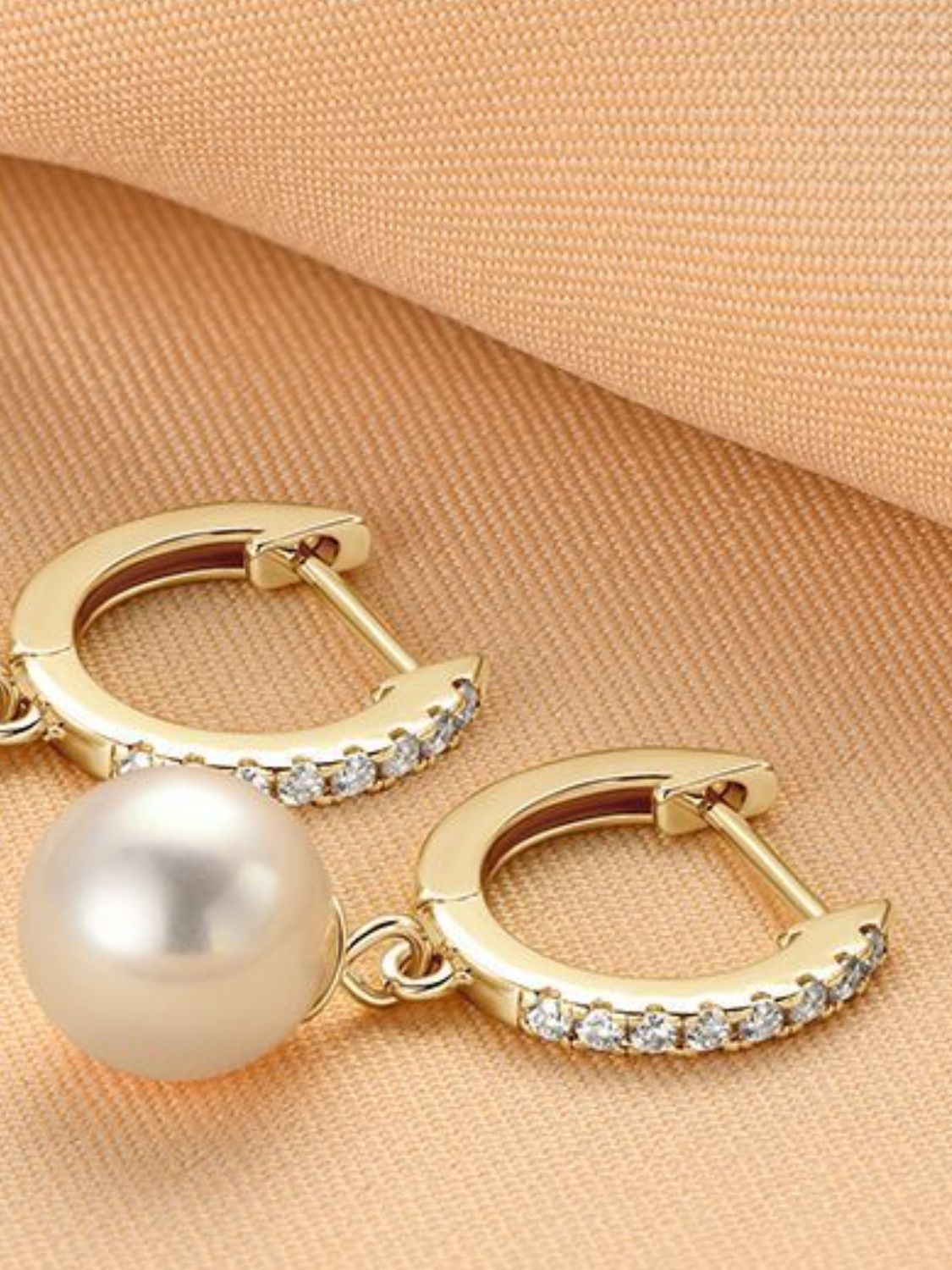 18K Gold Freshwater Pearl Earrings